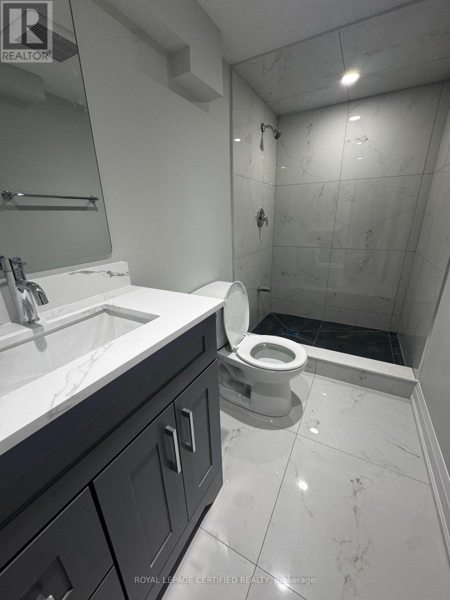 Bsmt - 16 Almond Avenue, Whitby, Ontario  L1P 1K5 - Photo 5 - E12985022