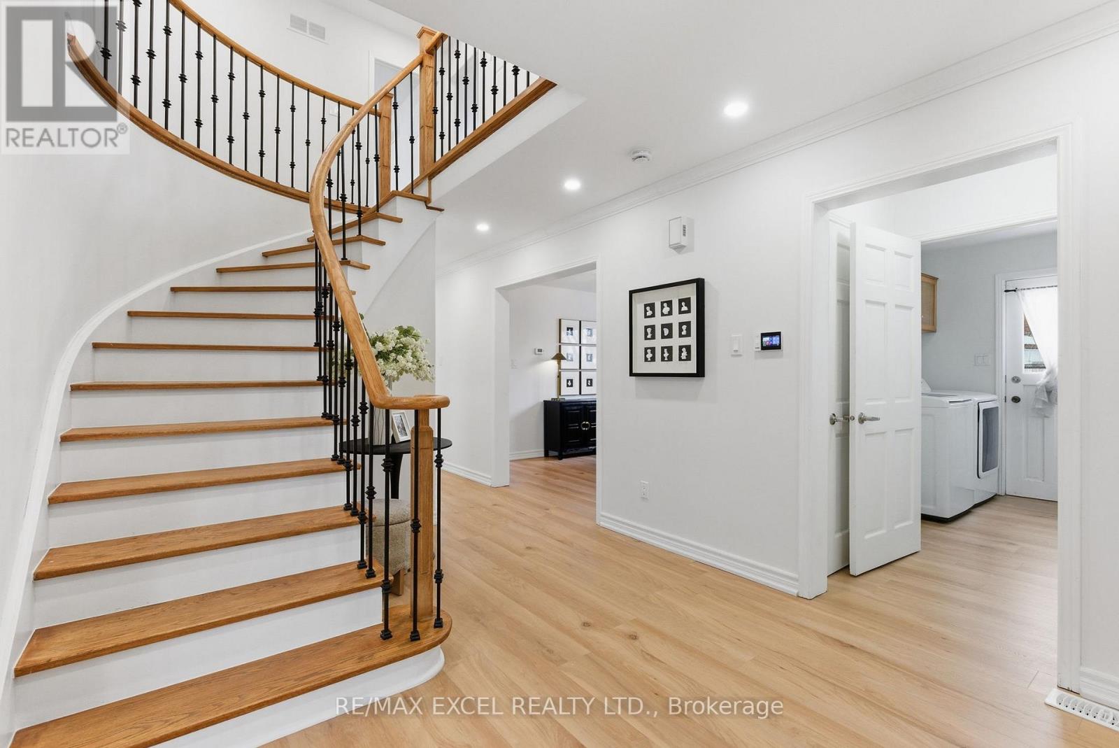 50 Stargell Drive, Whitby, Ontario  L1N 7X6 - Photo 4 - E12985070