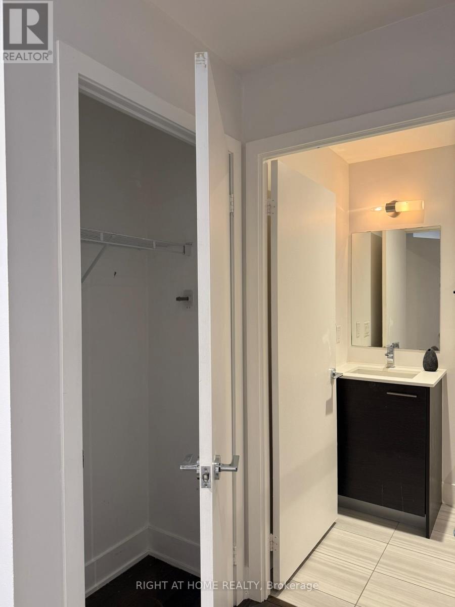 407 - 630 Queen Street E, Toronto, Ontario  M4M 1G3 - Photo 9 - E12985094