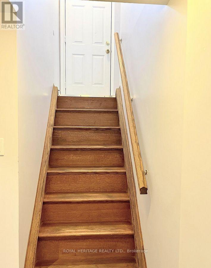 1398 Fordon Avenue, Pickering, Ontario  L1W 1J9 - Photo 19 - E12985112