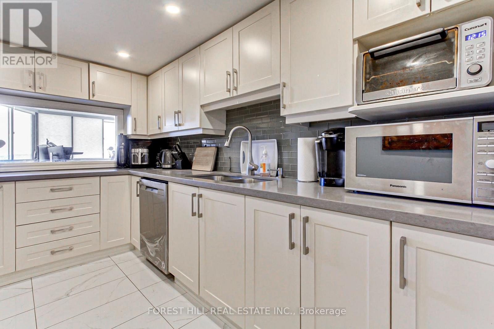 1909 - 2330 Bridletowne Circle, Toronto, Ontario  M1W 3P6 - Photo 10 - E12985212