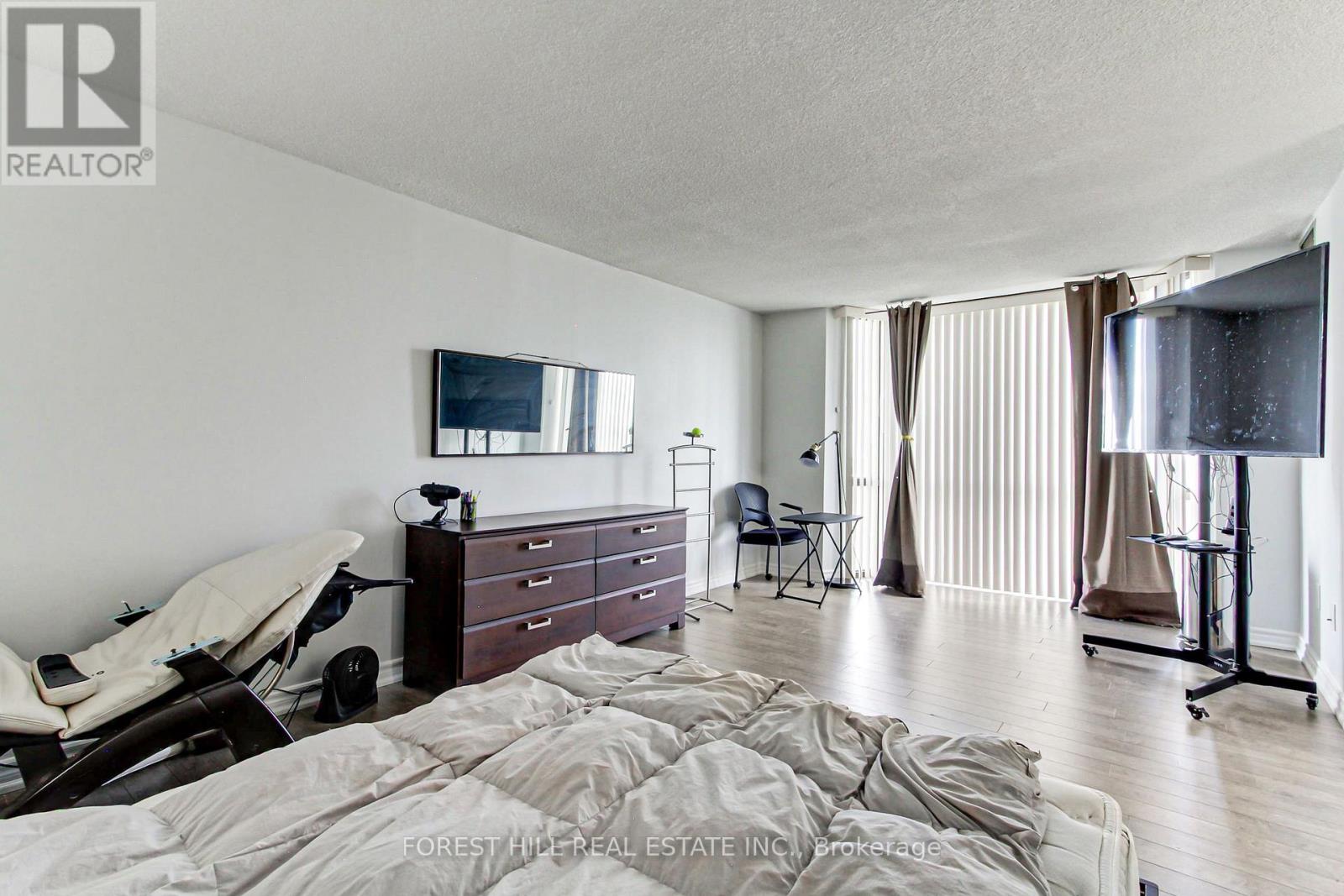 1909 - 2330 Bridletowne Circle, Toronto, Ontario  M1W 3P6 - Photo 19 - E12985212