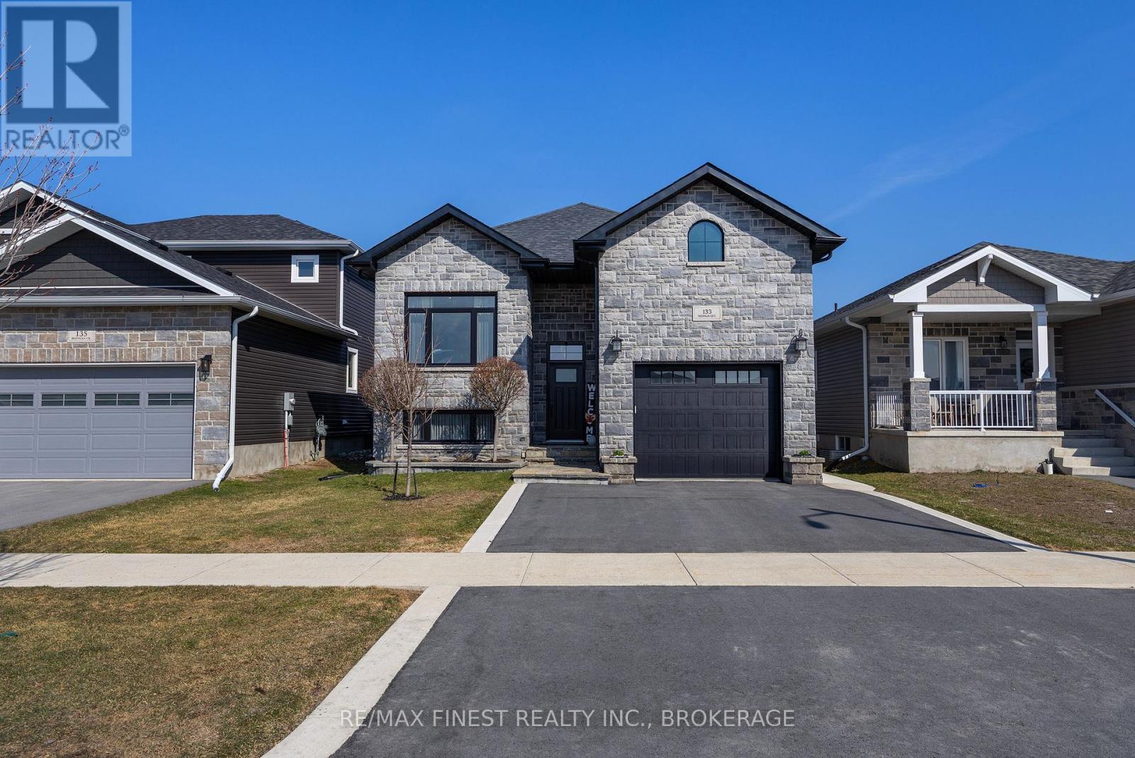 133 Brennan Crescent, Loyalist, Ontario  K0H 2H0 - Photo 2 - X12985160