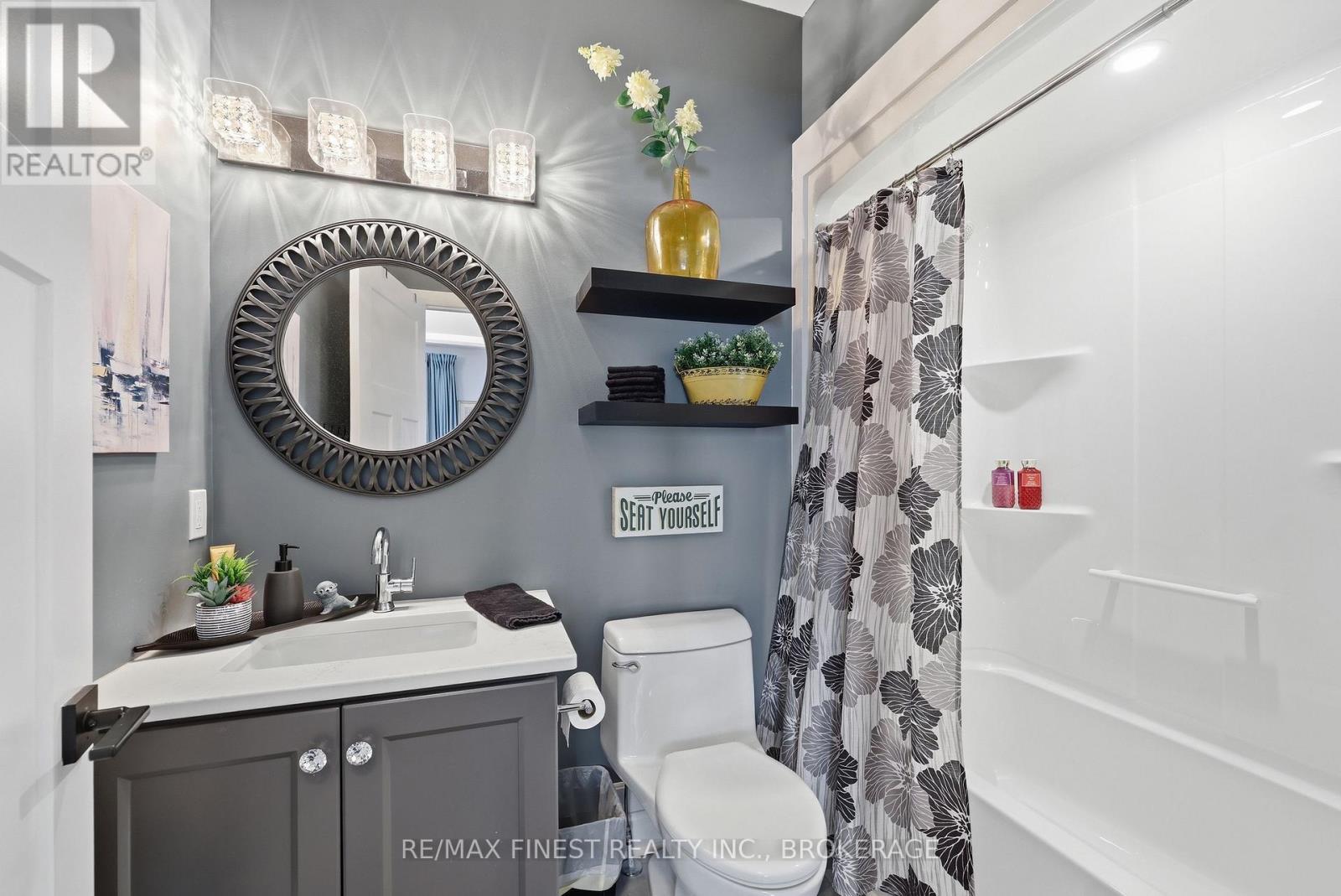 133 Brennan Crescent, Loyalist, Ontario  K0H 2H0 - Photo 25 - X12985160