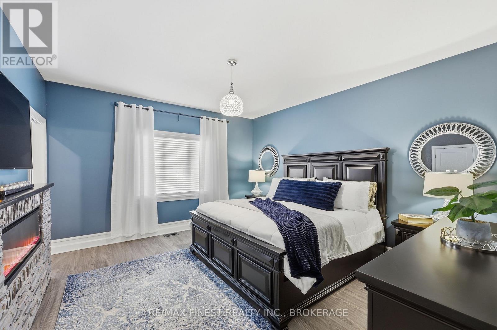 133 Brennan Crescent, Loyalist, Ontario  K0H 2H0 - Photo 26 - X12985160