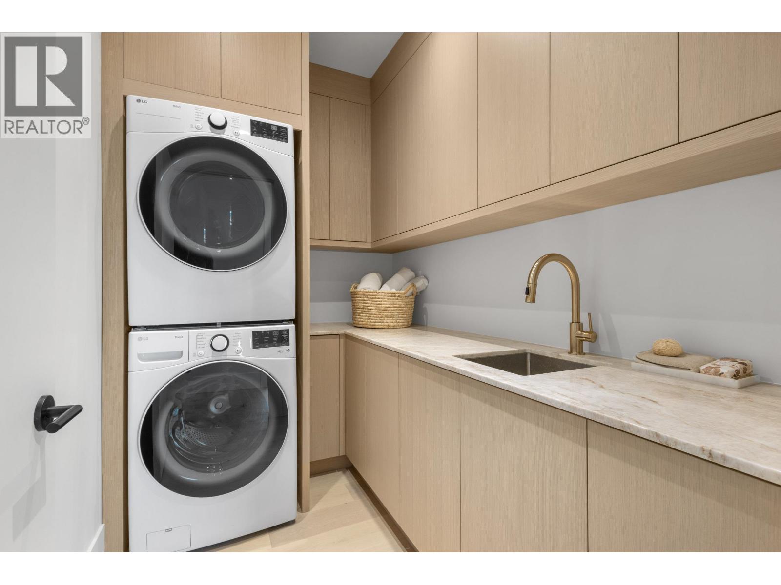 2 2425 Kitchener Street, Vancouver, British Columbia  V5K 3C4 - Photo 22 - R3108619