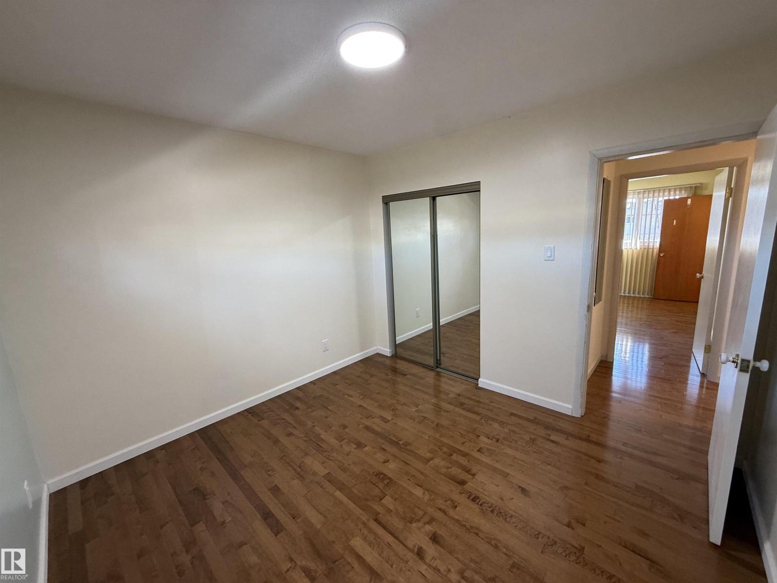 #main Floor 16605 93 Av Nw, Edmonton, Alberta  T5R 5H9 - Photo 18 - E4481533