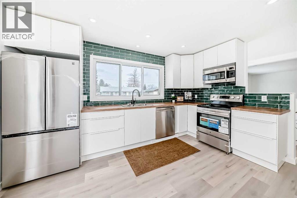 5 Osborne Street, Red Deer, Alberta  T4N 5C1 - Photo 6 - A2298467