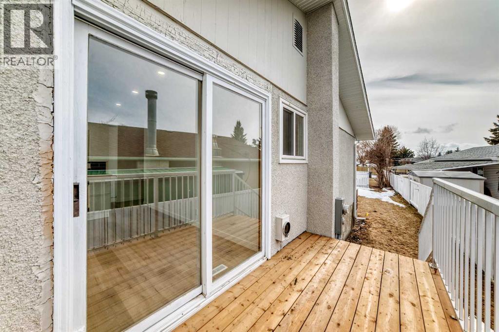 5 Osborne Street, Red Deer, Alberta  T4N 5C1 - Photo 11 - A2298467