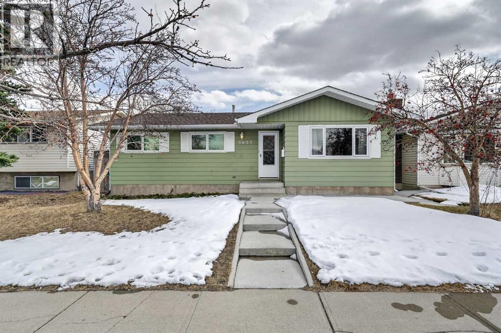 5835 28 Avenue Ne, Calgary, Alberta  T1Y 2E4 - Photo 1 - A2300329