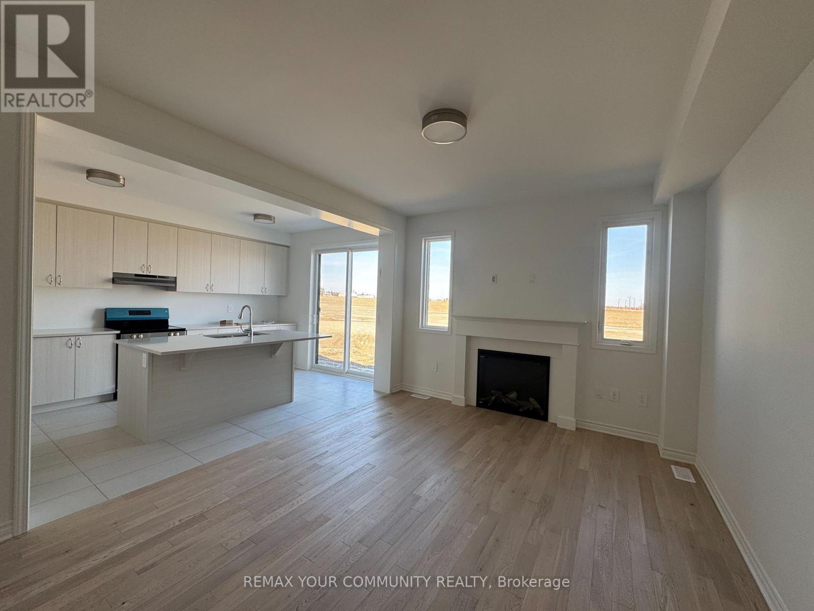 143 Leslie Richards Street