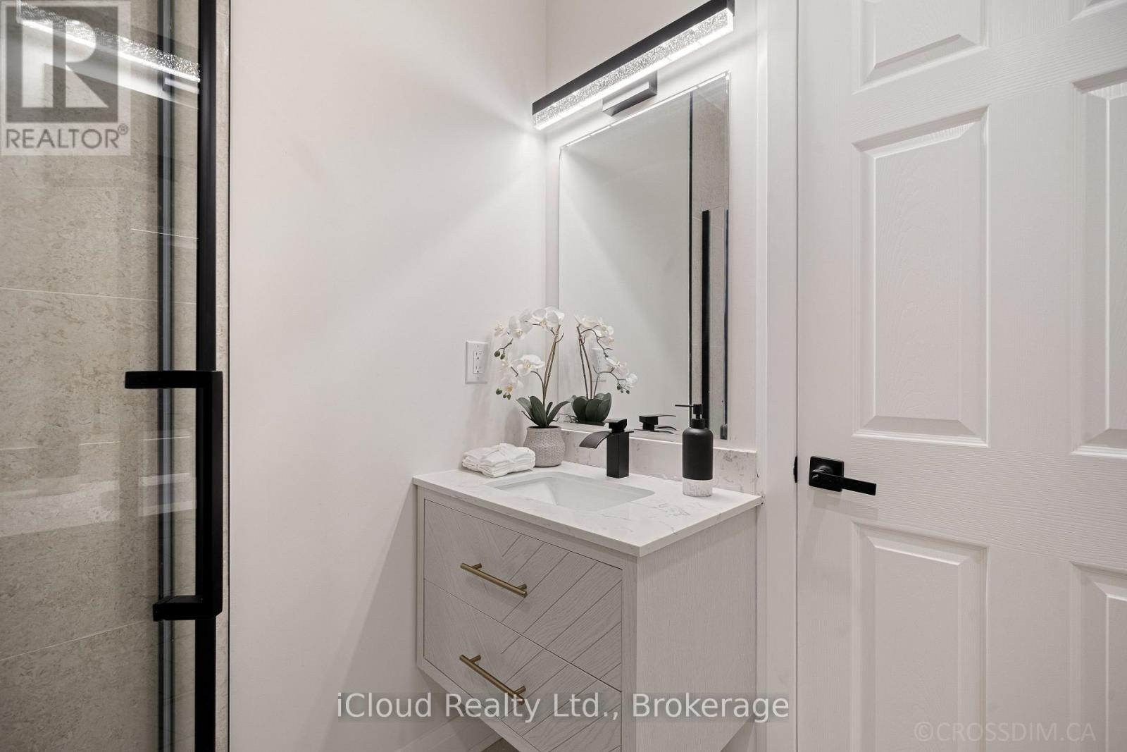 107 Bayview Parkway, Newmarket, Ontario  L3Y 3W2 - Photo 20 - N12985090