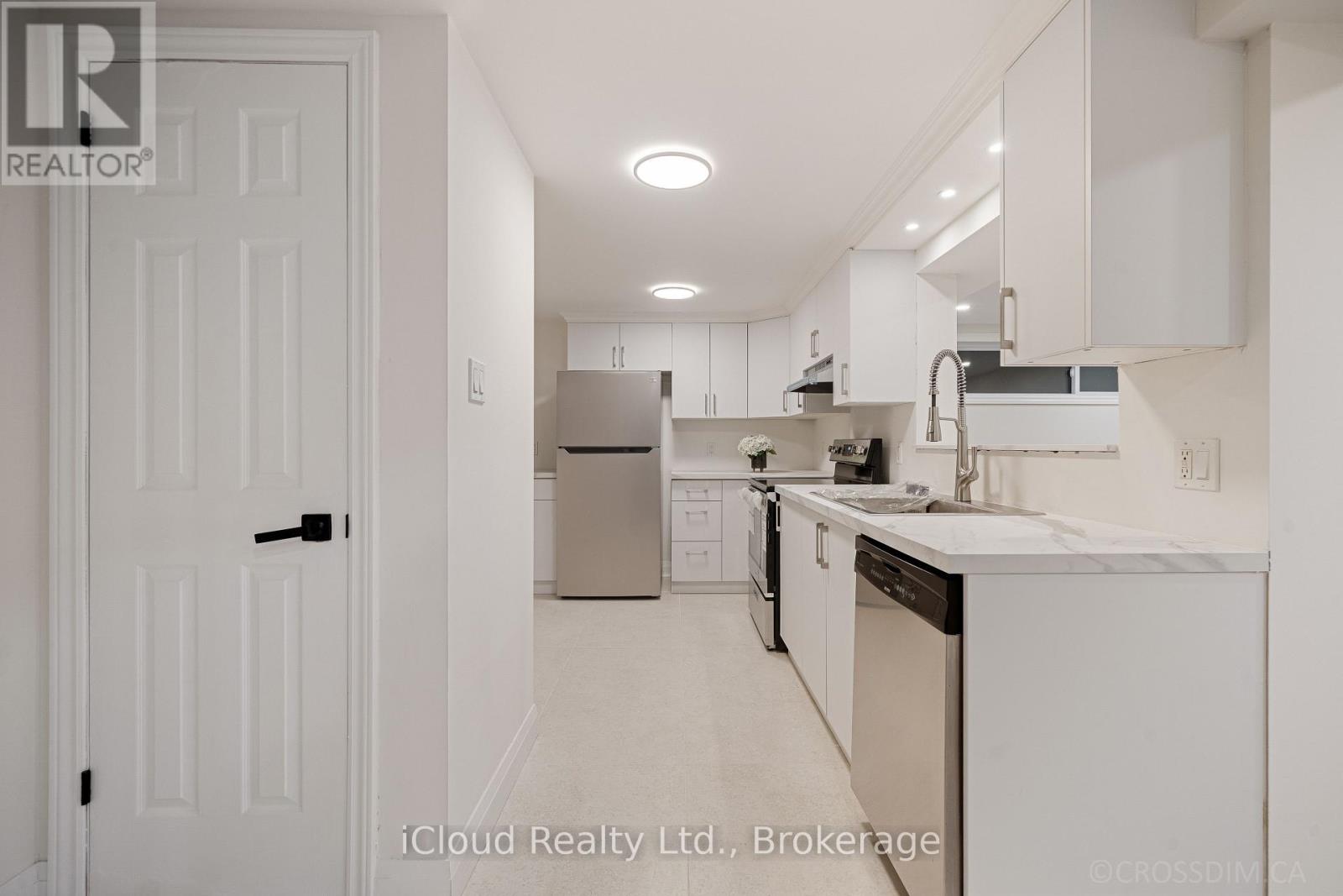 107 Bayview Parkway, Newmarket, Ontario  L3Y 3W2 - Photo 31 - N12985090