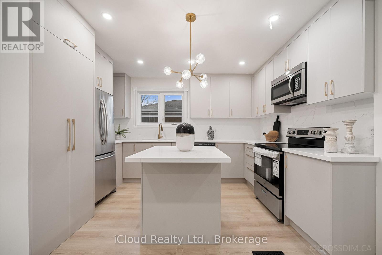 107 Bayview Parkway, Newmarket, Ontario  L3Y 3W2 - Photo 9 - N12985090