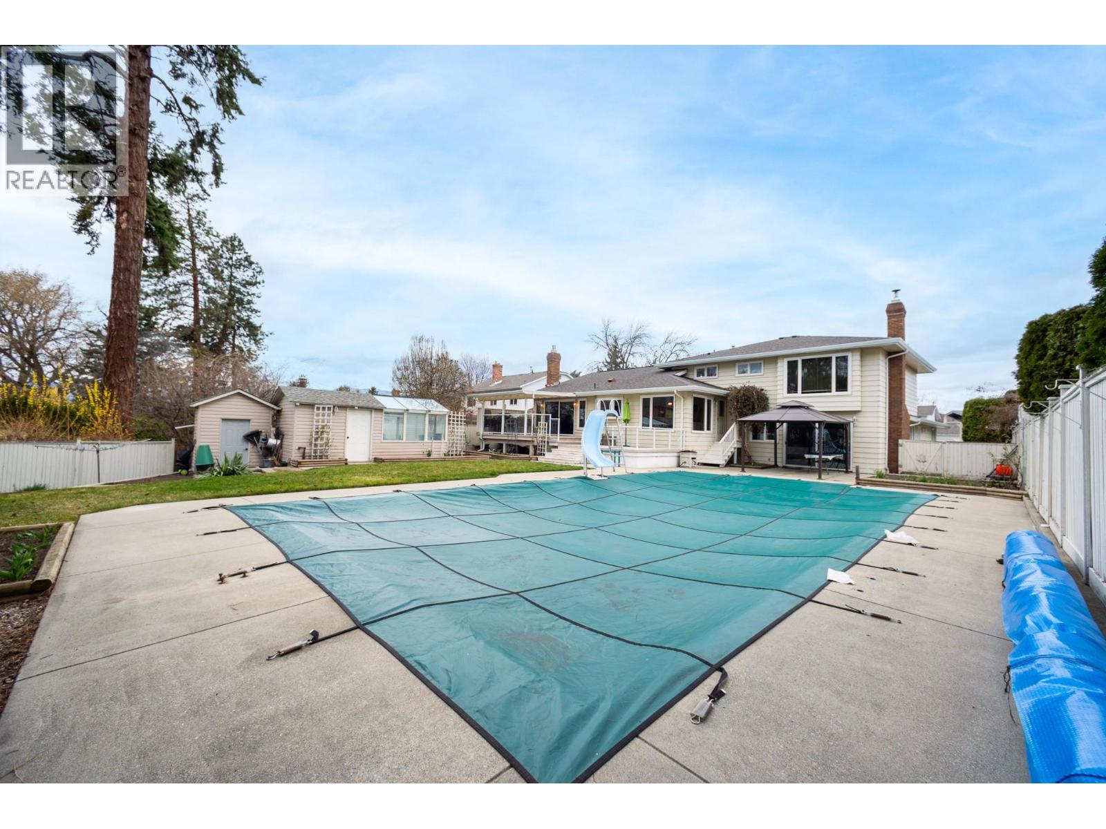 561 Brome Crescent, Kelowna, British Columbia  V1W 2M5 - Photo 55 - 10382409