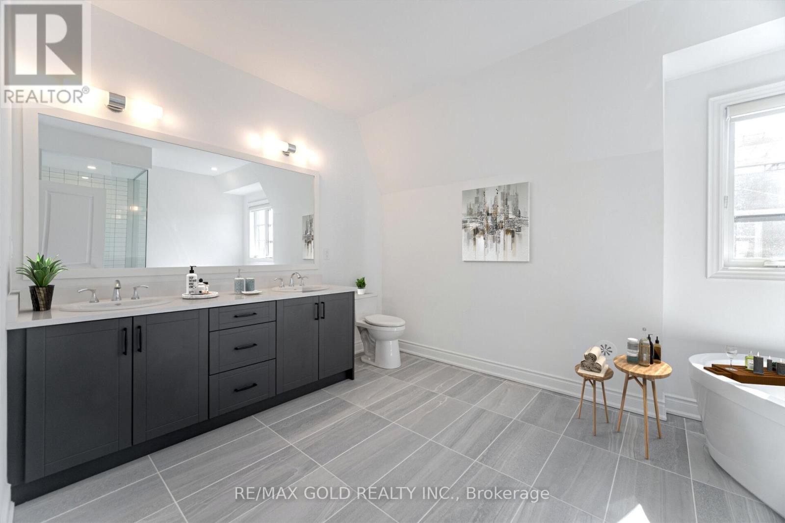 172 - 56 Lunar Crescent, Mississauga, Ontario  L5M 2R4 - Photo 15 - W12984310