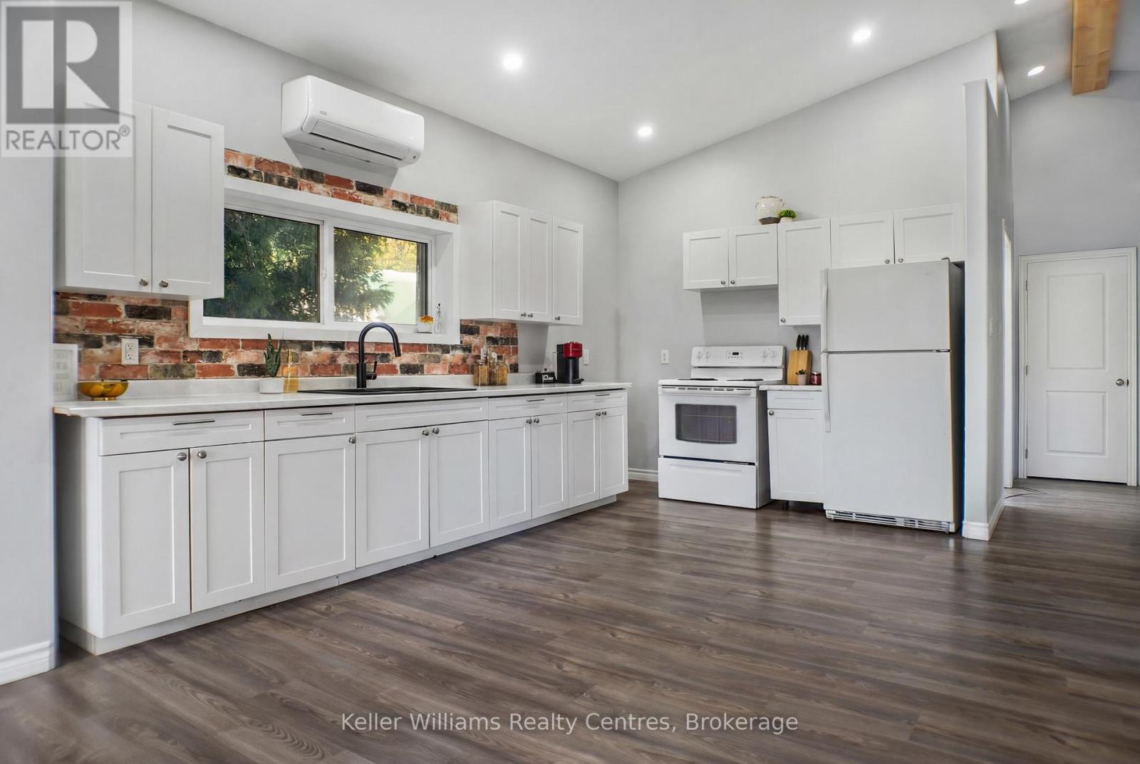 23 Stokes Bay Road, Northern Bruce Peninsula, Ontario  N0H 1W0 - Photo 19 - X12722462