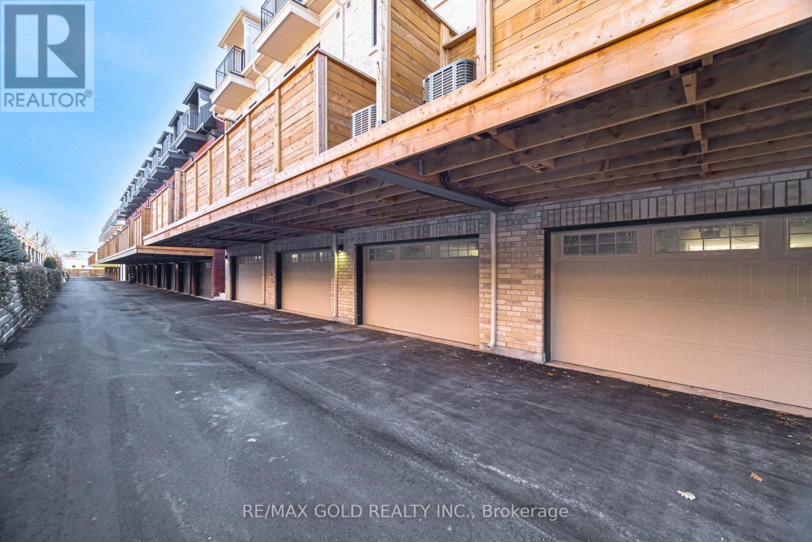 172 - 56 Lunar Crescent, Mississauga, Ontario  L5M 2R4 - Photo 21 - W12984310