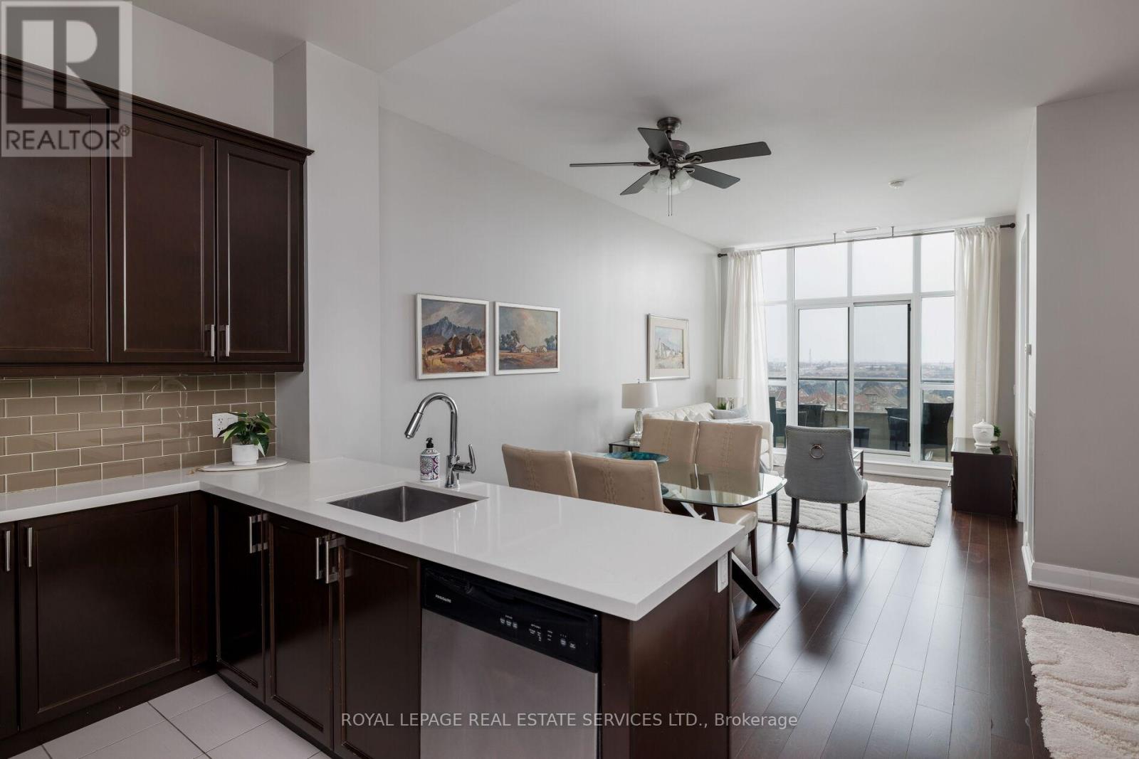 708 - 2470 Prince Michael Drive, Oakville, Ontario  L6H 0G9 - Photo 10 - W12984954