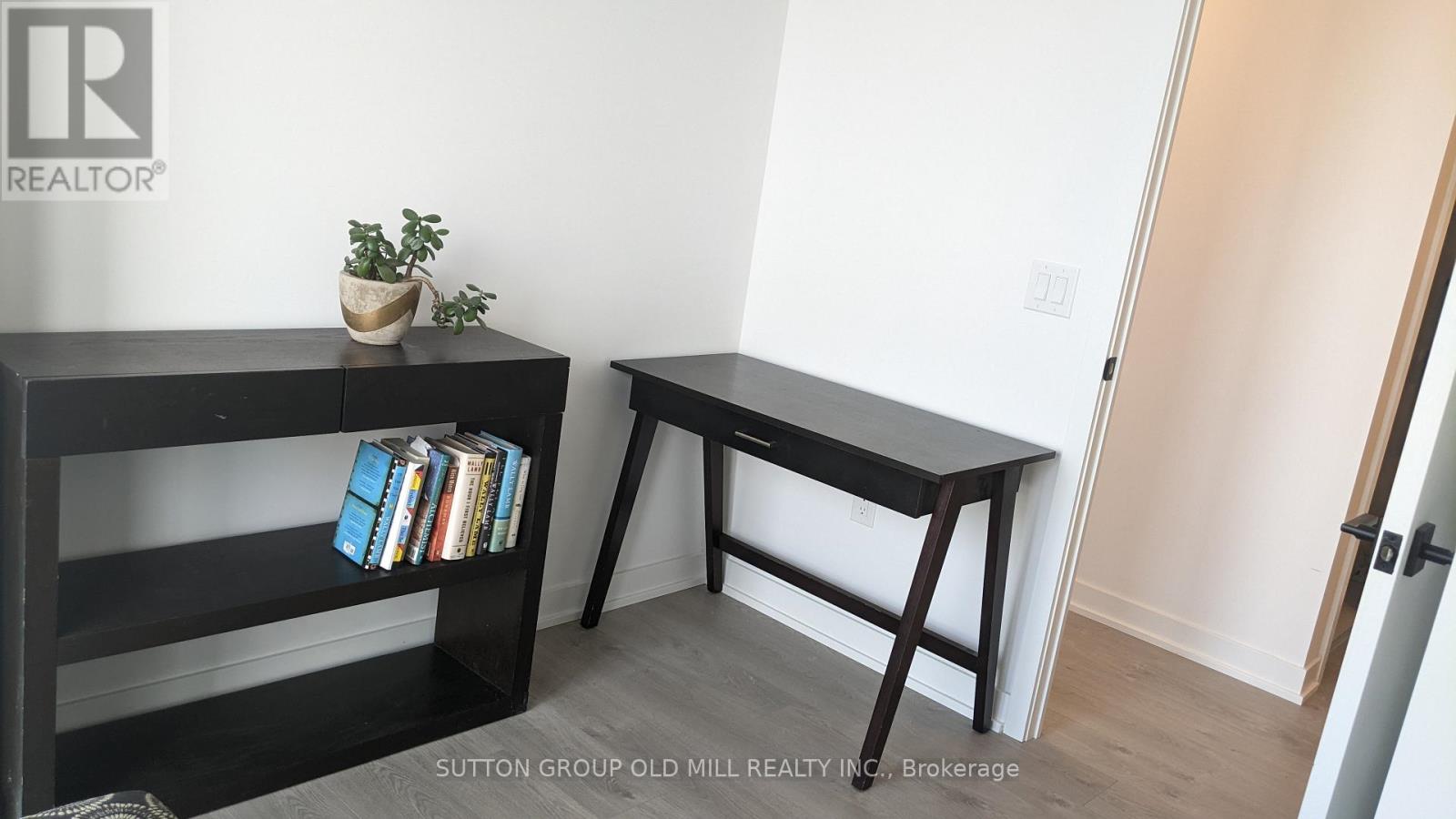 1204 - 36 Zorra Street, Toronto, Ontario M8Z 4Z7 - Photo 10 - W12984962