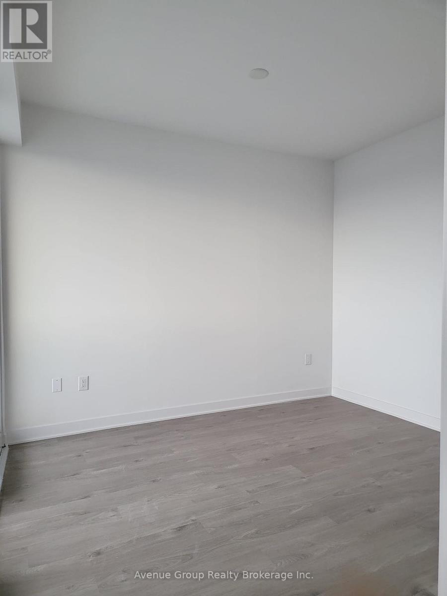 4702 - 3900 Confederation Parkway, Mississauga, Ontario  L5B 0M3 - Photo 6 - W12985008