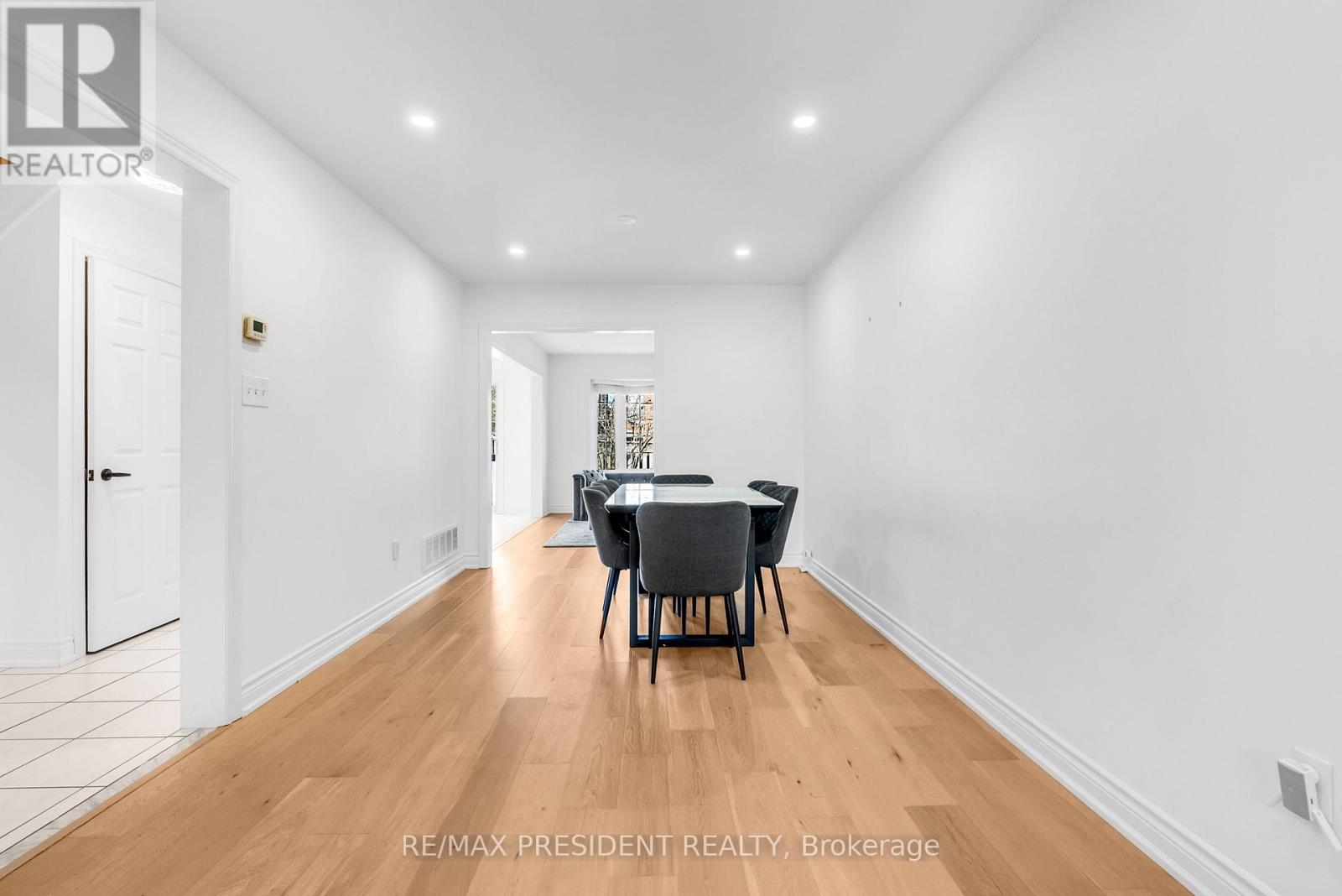 7031 Graydon Court, Mississauga, Ontario  L5N 7H4 - Photo 13 - W12985038