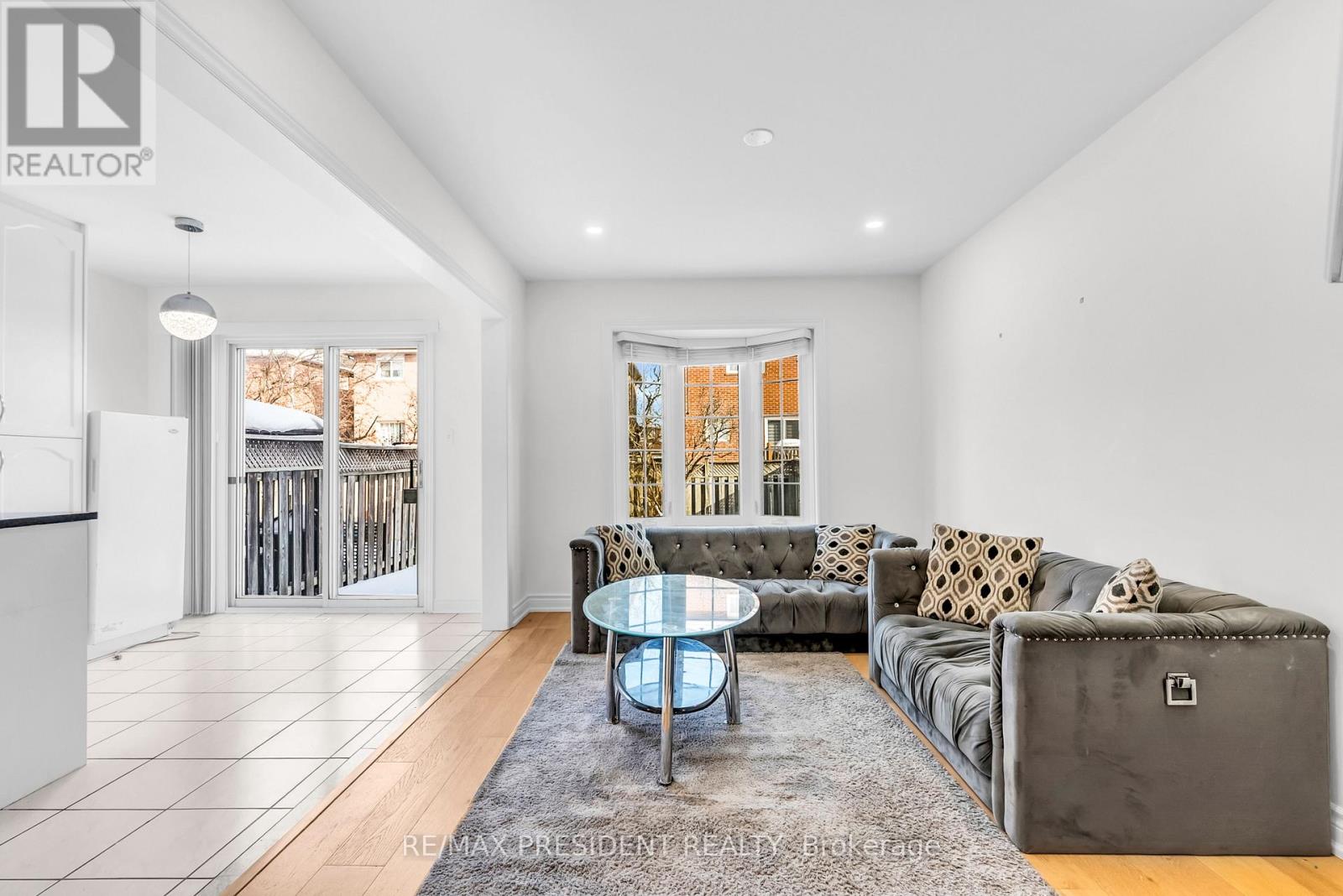 7031 Graydon Court, Mississauga, Ontario  L5N 7H4 - Photo 15 - W12985038