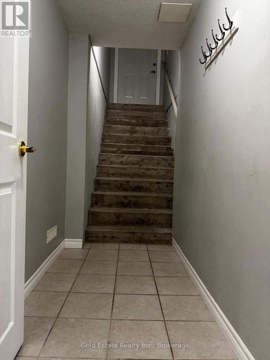 Lower - 1387 Marshall Crescent, Milton, Ontario  L9T 6N4 - Photo 11 - W12985066