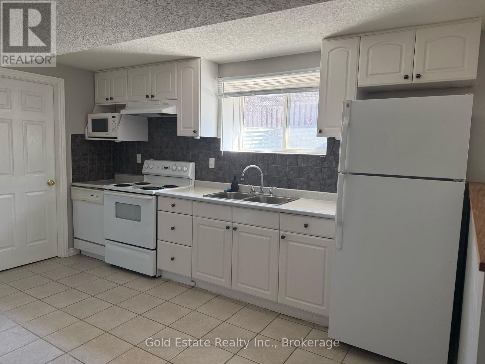 Lower - 1387 Marshall Crescent, Milton, Ontario  L9T 6N4 - Photo 2 - W12985066