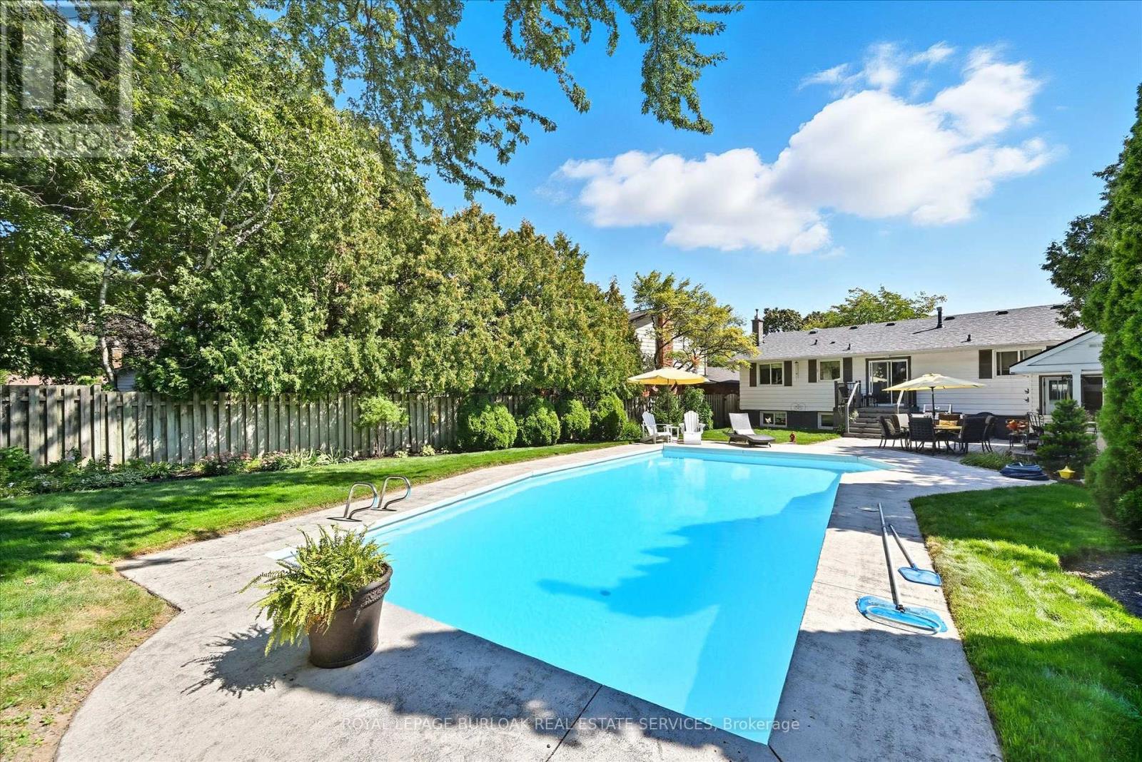 3299 Spruce Avenue, Burlington, Ontario  L7N 1J5 - Photo 47 - W12985096