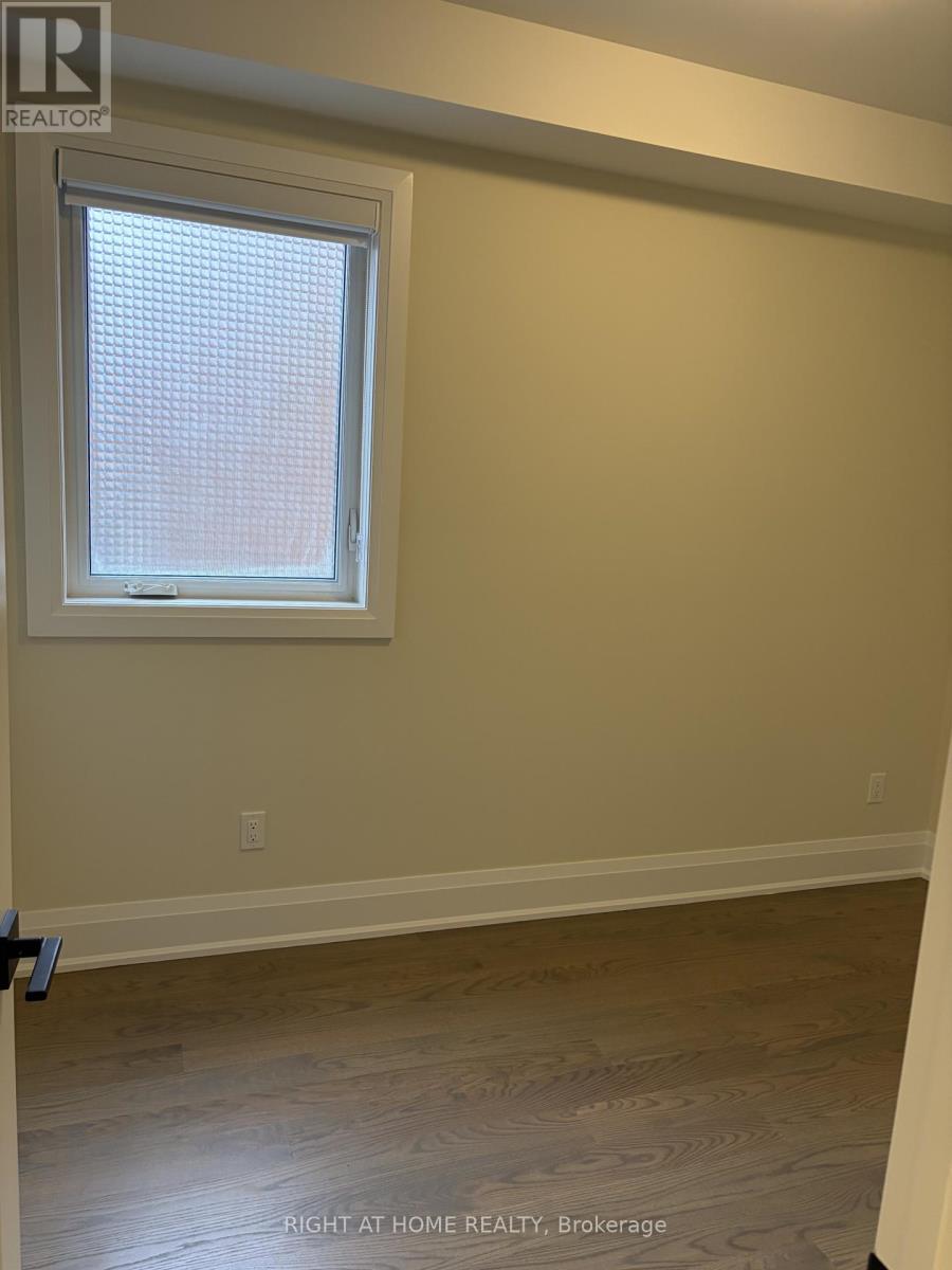 Apt 2 - 225 Mcroberts Avenue, Toronto, Ontario  M6E 4P3 - Photo 5 - W12985136