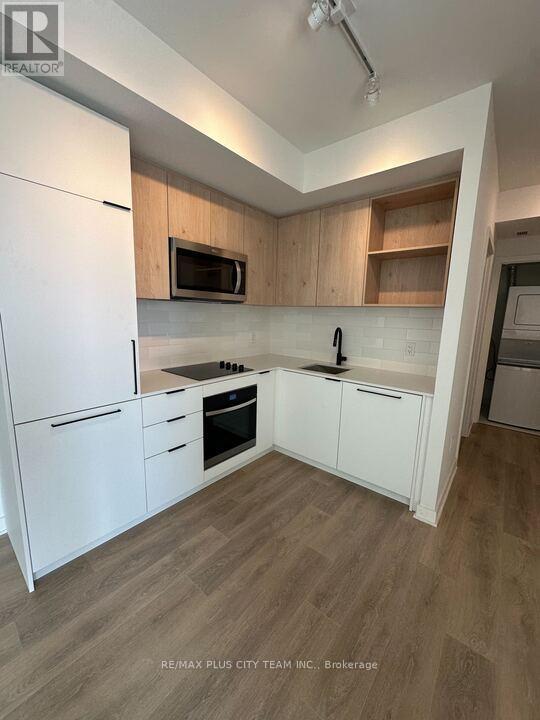 530 - 1185 Dupont Street, Toronto, Ontario  M6H 0G5 - Photo 5 - W12985138