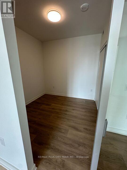 530 - 1185 Dupont Street, Toronto, Ontario  M6H 0G5 - Photo 8 - W12985138