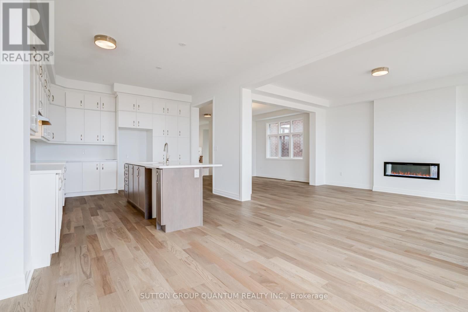 1231 Black Bear Trail, Oakville, Ontario  L6H 8B2 - Photo 14 - W12985156