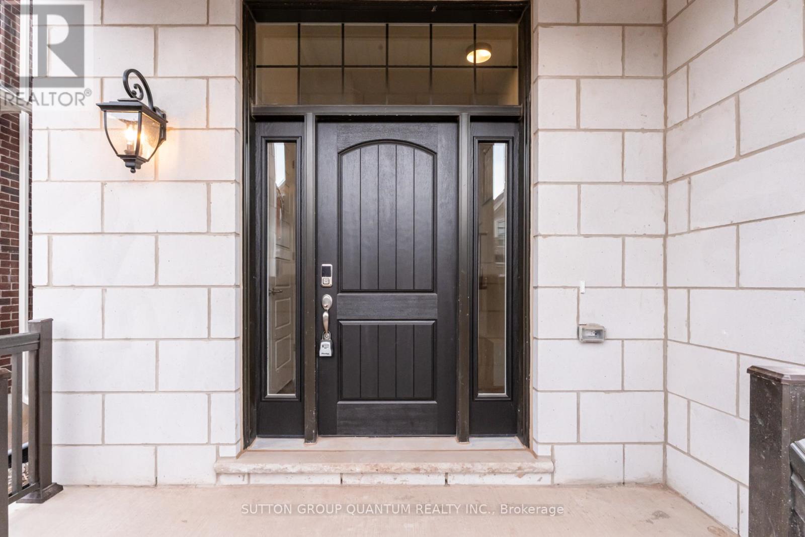 1231 Black Bear Trail, Oakville, Ontario  L6H 8B2 - Photo 4 - W12985156