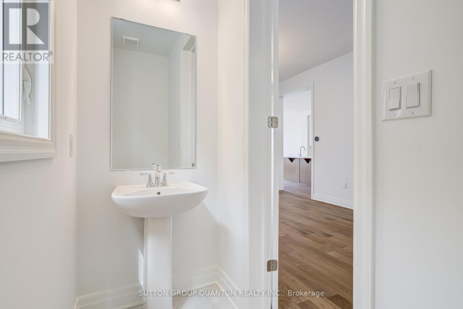 1231 Black Bear Trail, Oakville, Ontario  L6H 8B2 - Photo 7 - W12985156