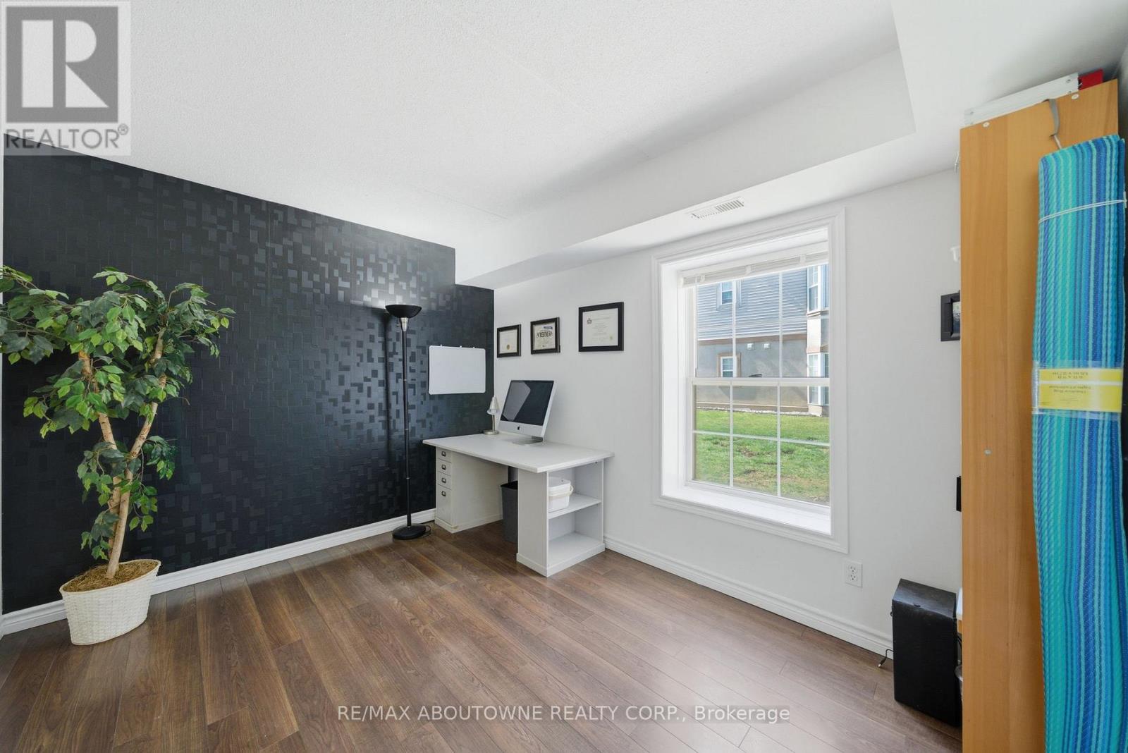 111 - 4015 Kilmer Drive, Burlington, Ontario  L7M 4M4 - Photo 20 - W12985184