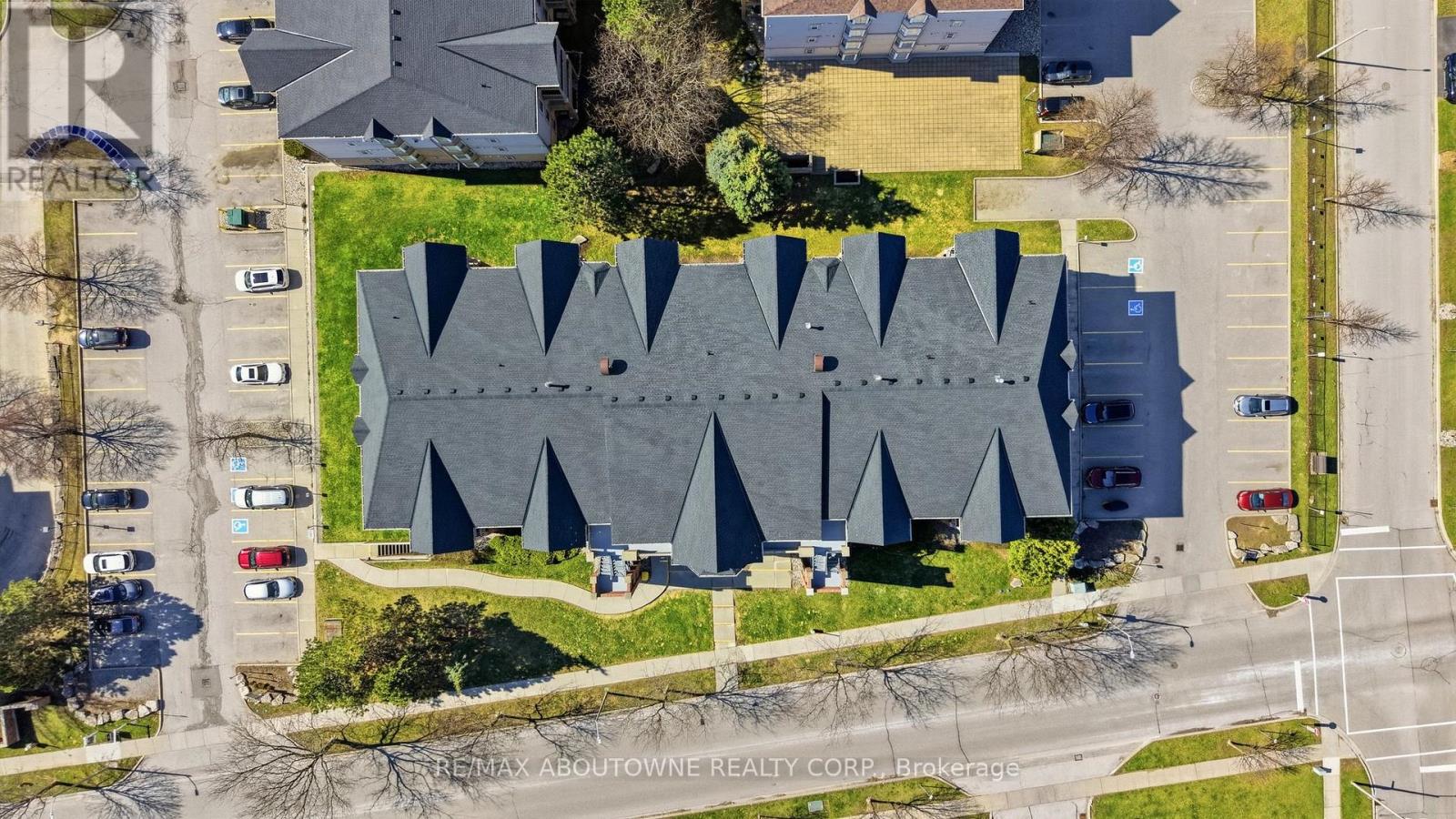 111 - 4015 Kilmer Drive, Burlington, Ontario  L7M 4M4 - Photo 24 - W12985184