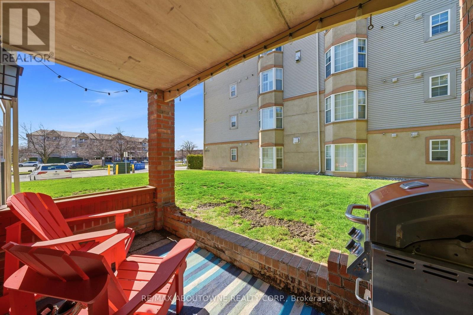 111 - 4015 Kilmer Drive, Burlington, Ontario  L7M 4M4 - Photo 28 - W12985184