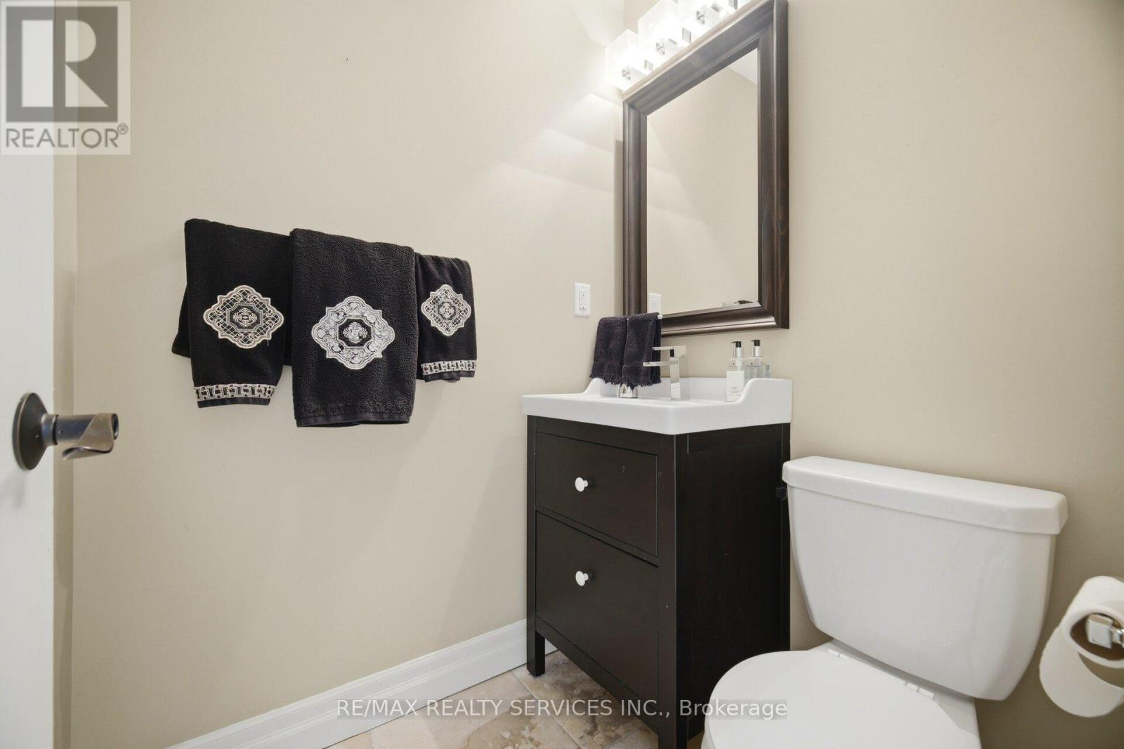 38 Marilyn Street, Caledon, Ontario  L7C 1H5 - Photo 25 - W12985226