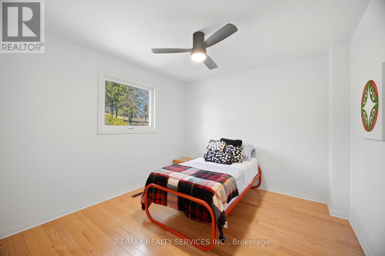 38 Marilyn Street, Caledon, Ontario  L7C 1H5 - Photo 34 - W12985226