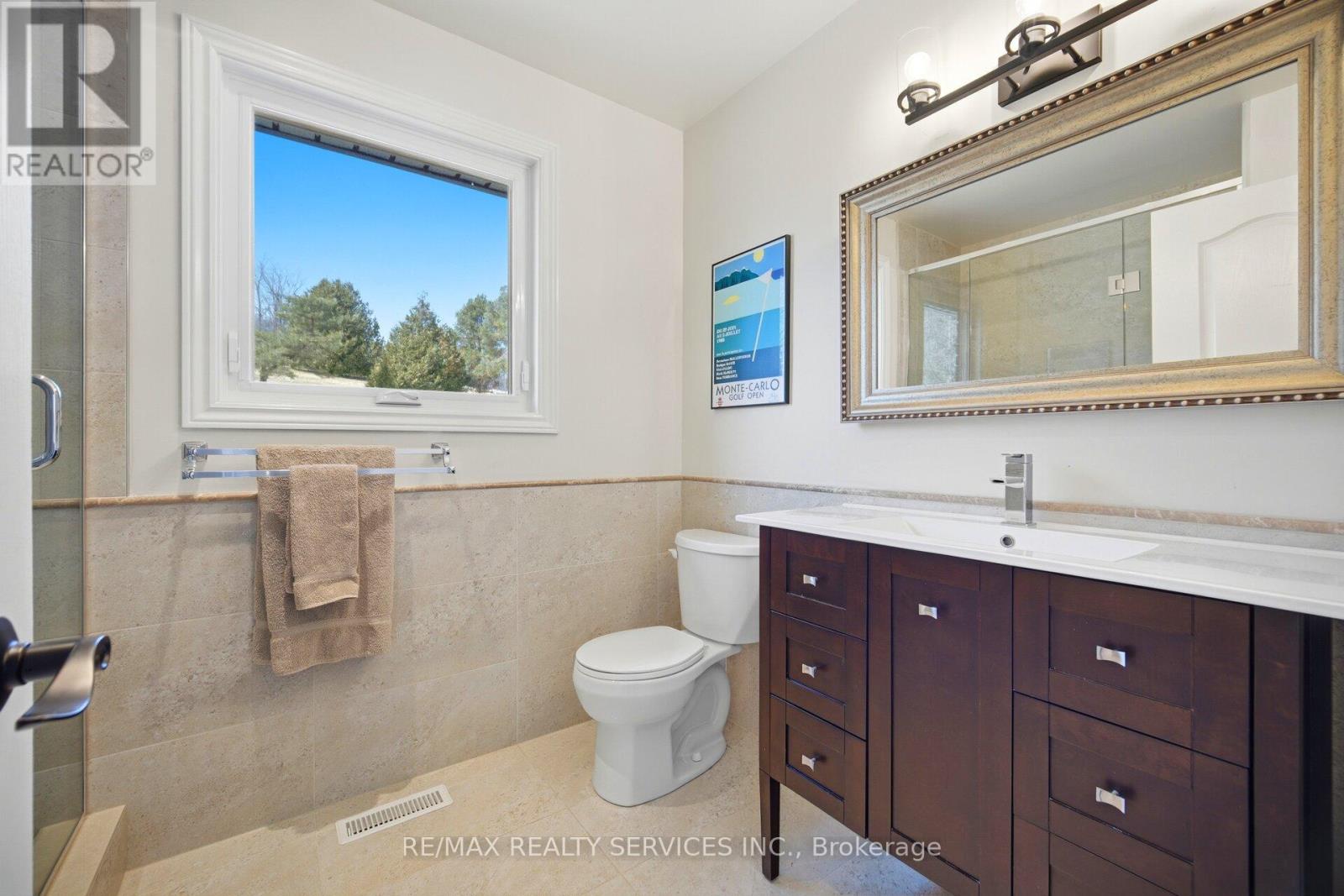 38 Marilyn Street, Caledon, Ontario  L7C 1H5 - Photo 36 - W12985226