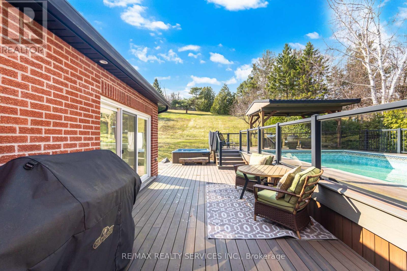 38 Marilyn Street, Caledon, Ontario  L7C 1H5 - Photo 46 - W12985226