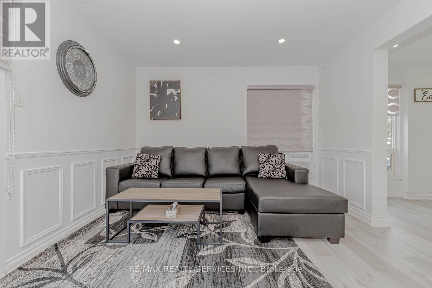 13 Greenbush Court, Brampton, Ontario  L6S 2K2 - Photo 15 - W12985234