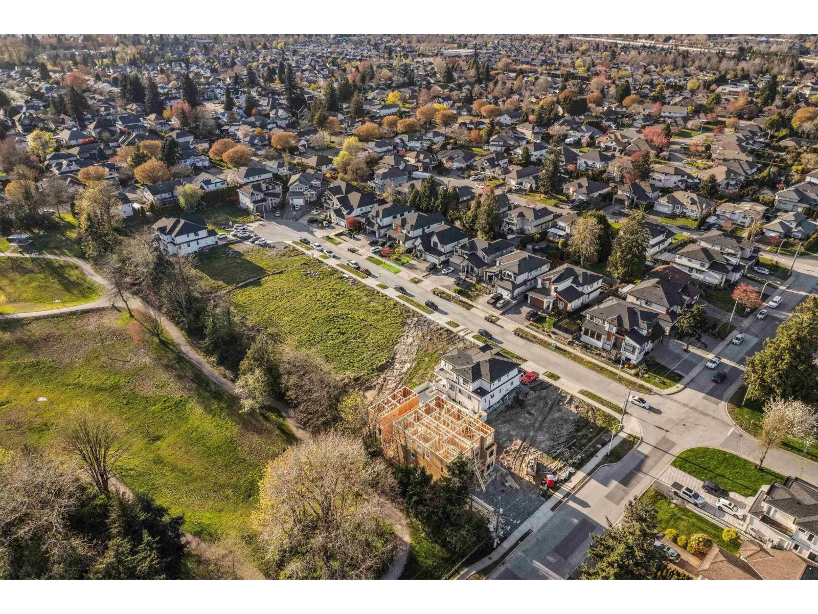 18942 62 Avenue, Surrey, British Columbia  V3S 8A3 - Photo 8 - R3109392