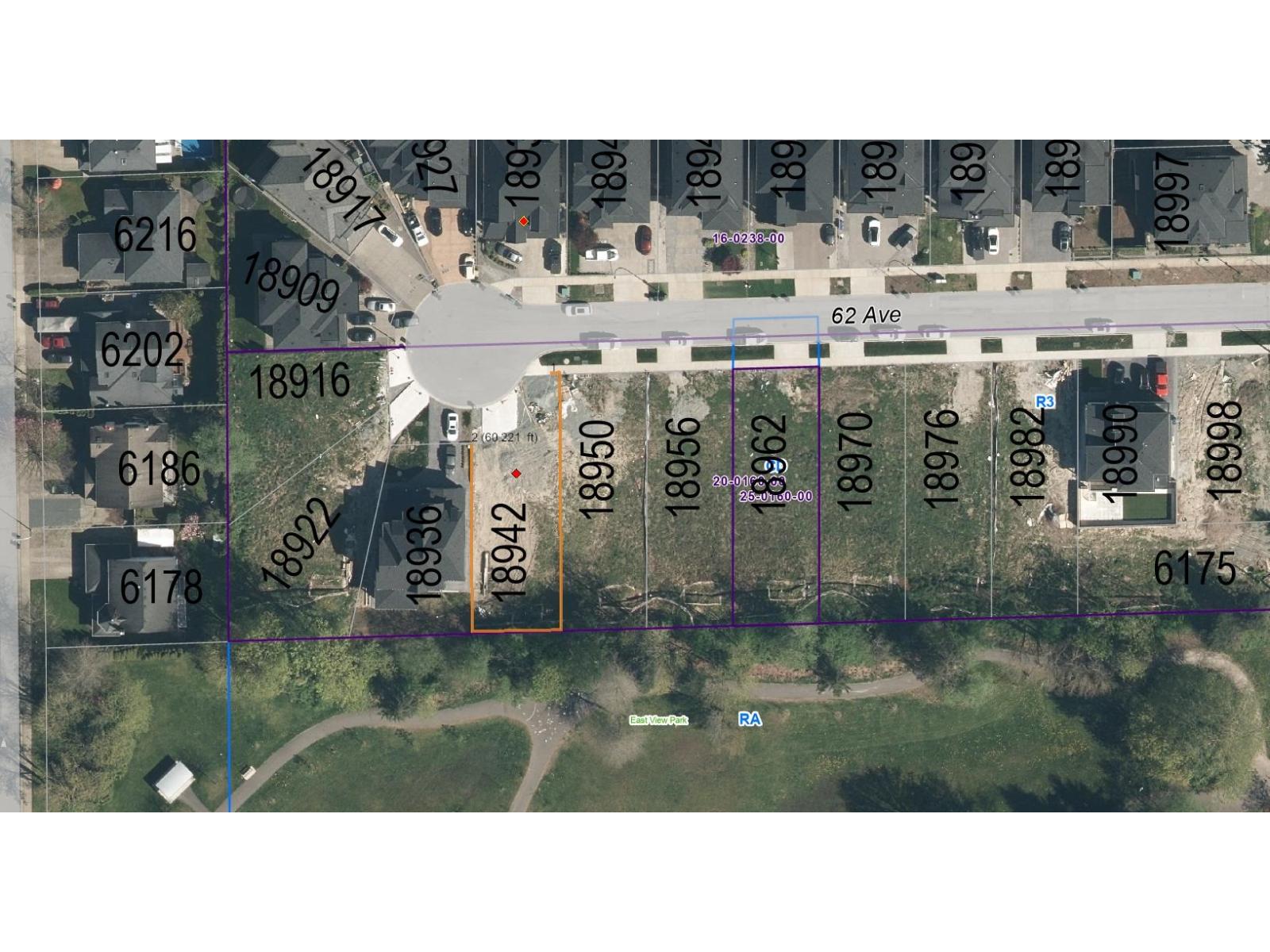 18942 62 Avenue, Surrey, British Columbia  V3S 8A3 - Photo 4 - R3109392