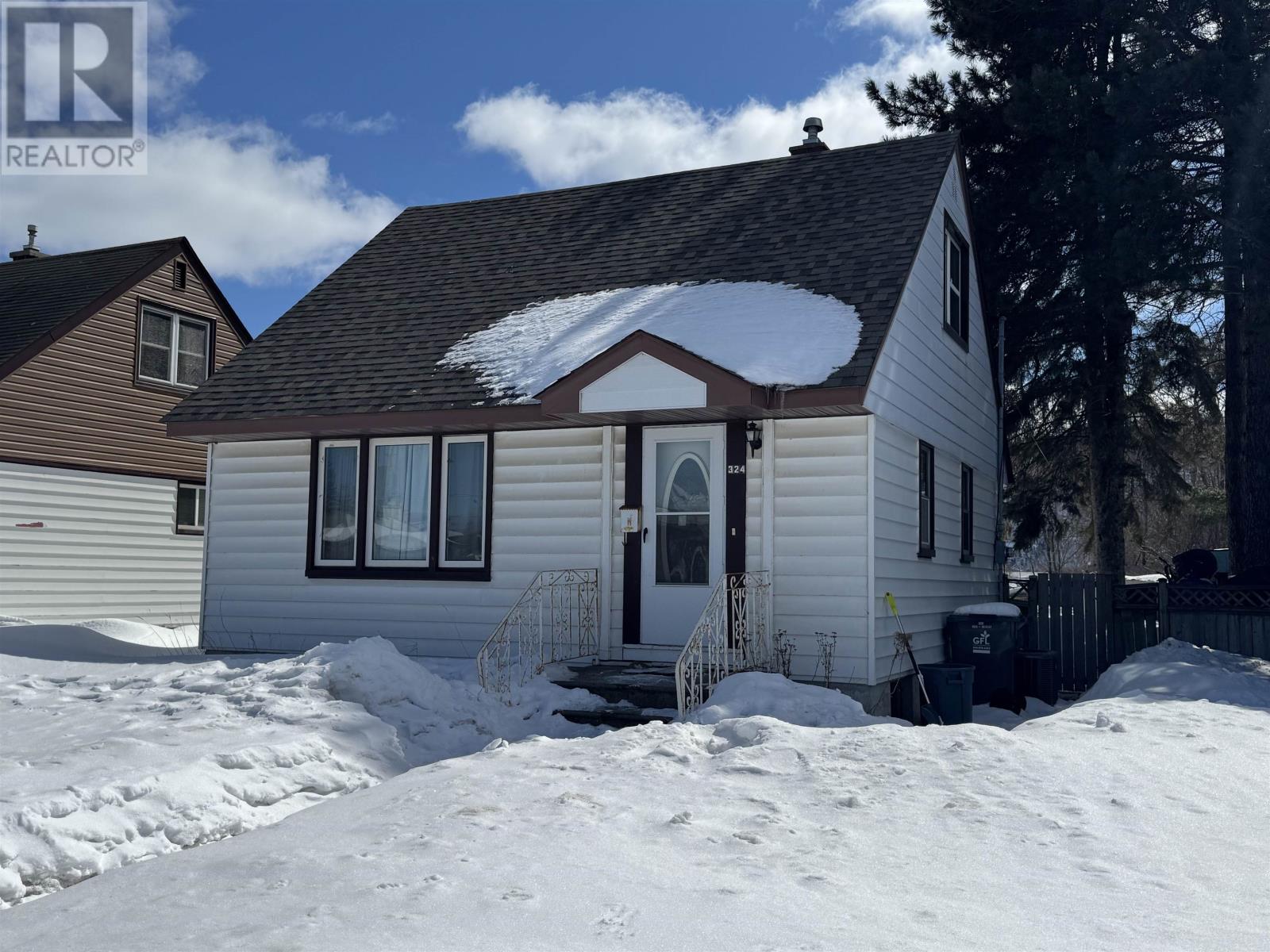 324 Frederica St. W., Thunder Bay, Ontario  P7E 3W3 - Photo 2 - TB2600655