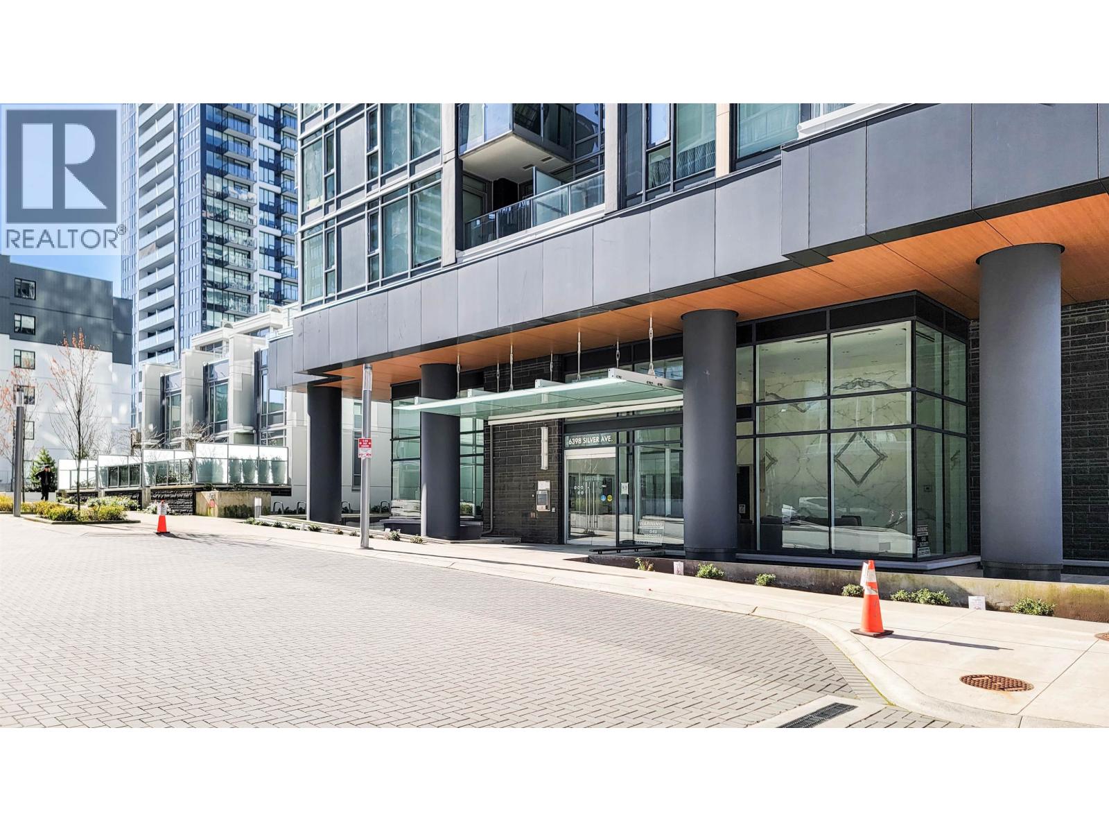 1107 6398 Silver Avenue, Burnaby, British Columbia  V5H 0K7 - Photo 1 - R3109598