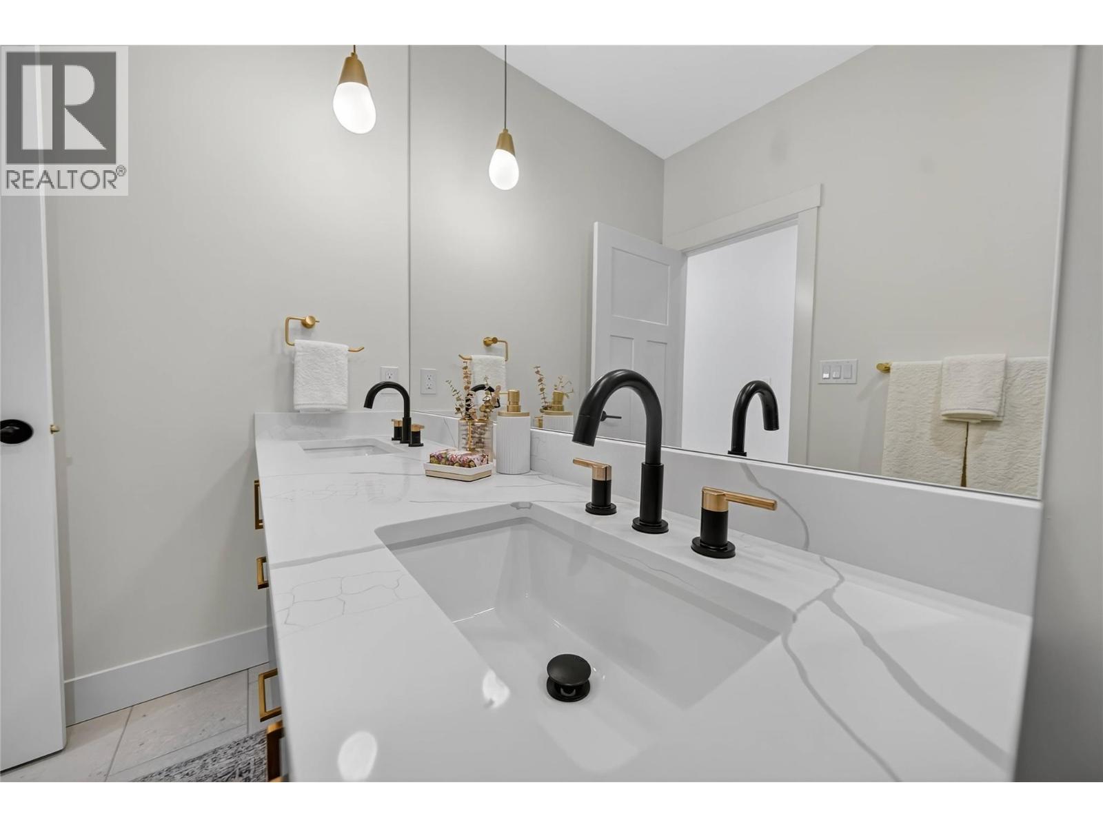 153 The Whins, Cranbrook, British Columbia  V1C 0B4 - Photo 45 - 10365337