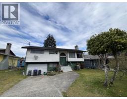 5762 SPINDRIFT STREET, Sechelt, British Columbia